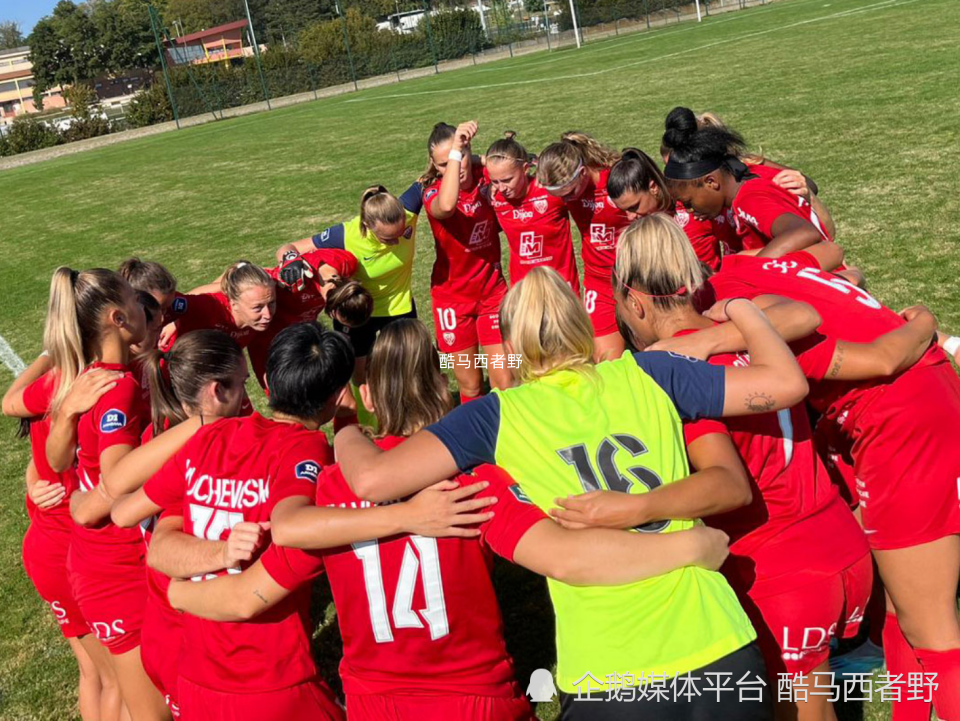 米乐官方网站-女足比赛球队举行季前赛，备战新赛季